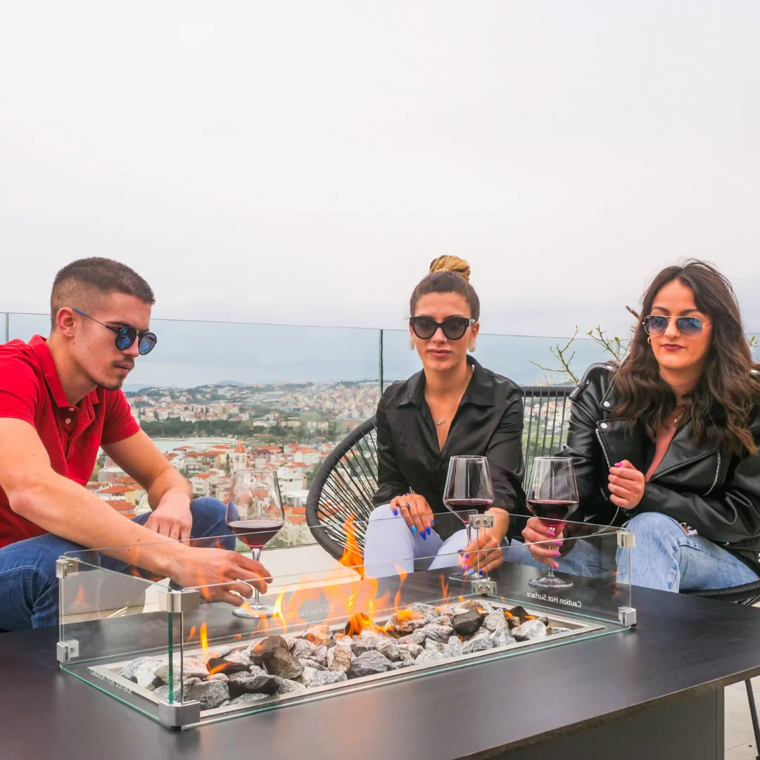 Engasco Lounge - Image 7